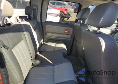 2008 Dodge Dakota Quad Laramie z USA, uszkodzony, nr VIN 1D7HW58N28S600796